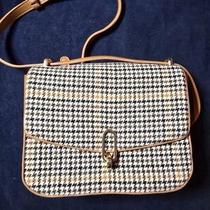 Stylish Tan and Black Houndstooth Women's Bag